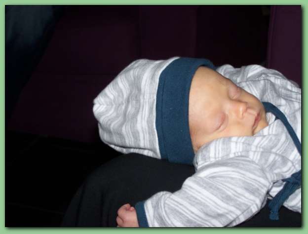 602x451 pixels (22K)